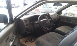 2004 MODEL NISSAN COUNTRY 4x2 D/CAB